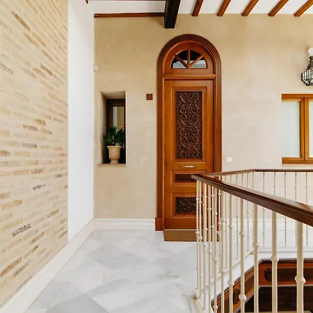 Inncadizpalacio Apolo * كاديز
